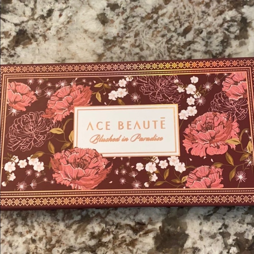 Ace Beaute Blushed in Paradise  4 blush shades